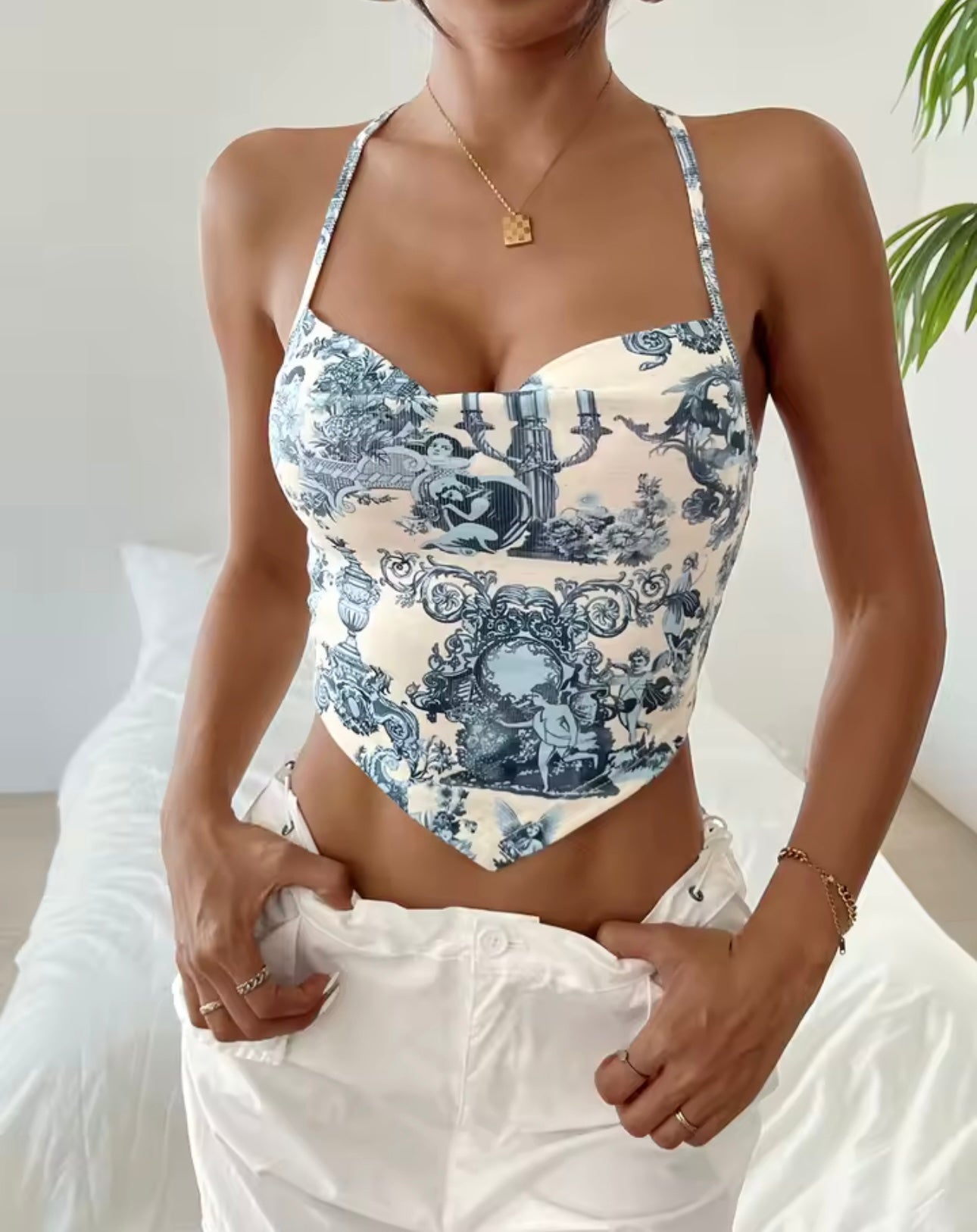 Sleevless Fit Crop Top