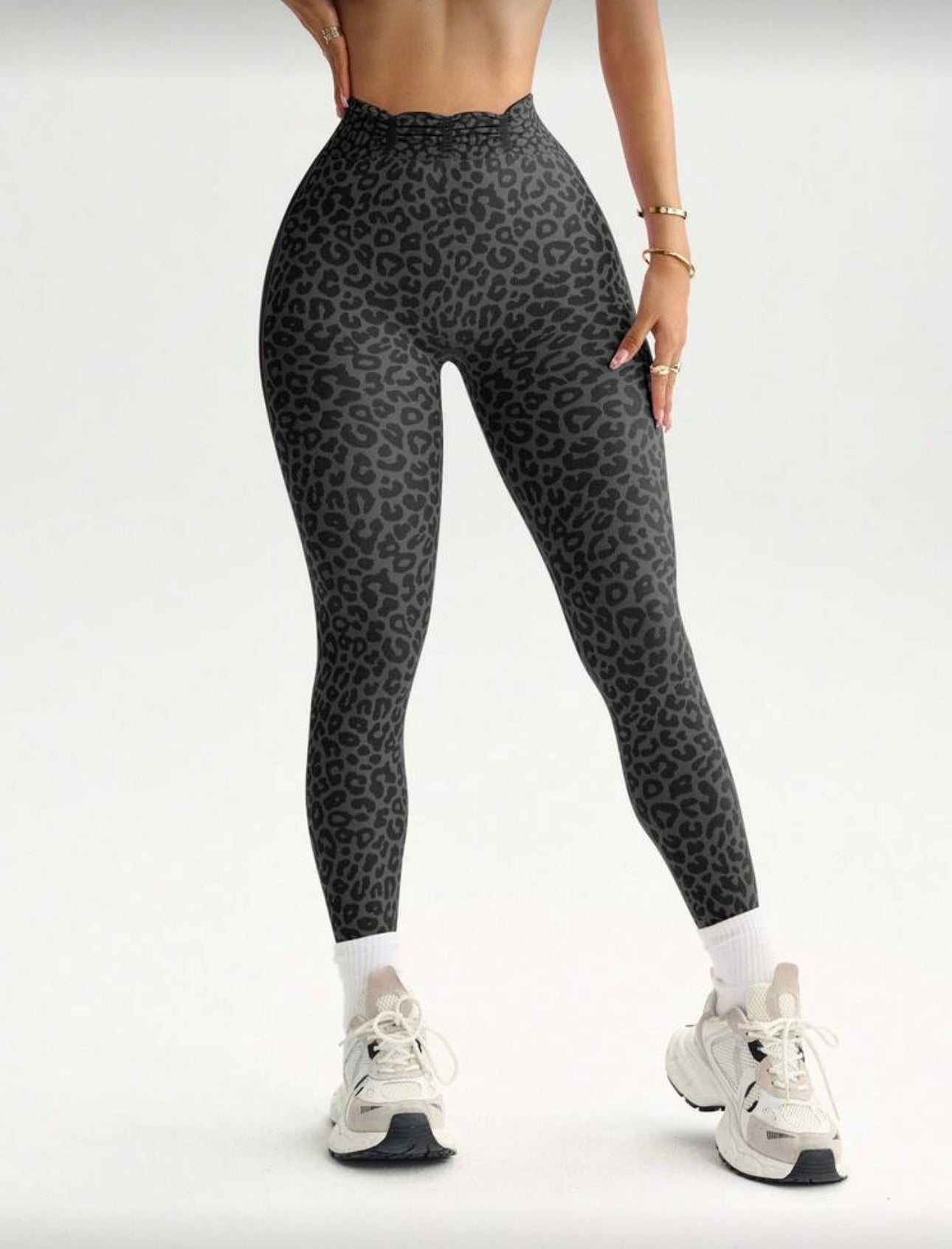 Leopard Aesthetic Curved Training Leggings