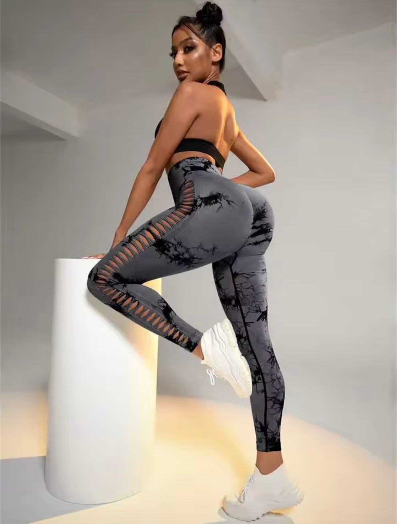 Women’s High-Waisted Booty Lift Seamless Leggings